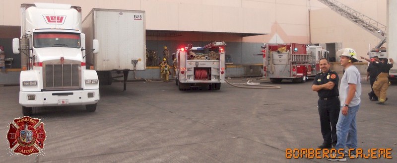 Incendio en Plaza Ley - Jalisco Foto 5