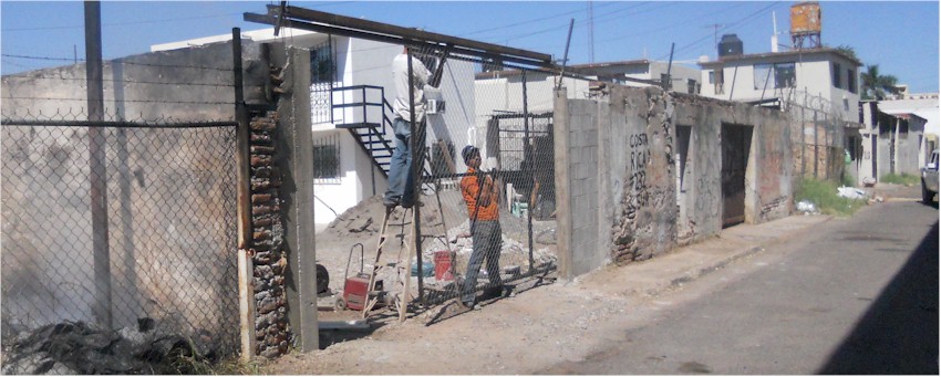 Falta de precaución al soldar portón