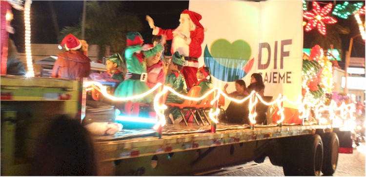 Desfile Navideño 2013