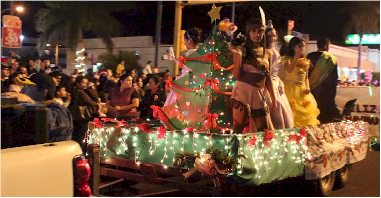 Desfile Navideño 2013