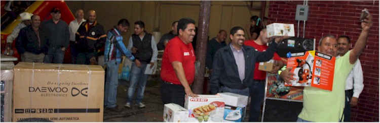 Posada Navidad 2013: rifa de regalos